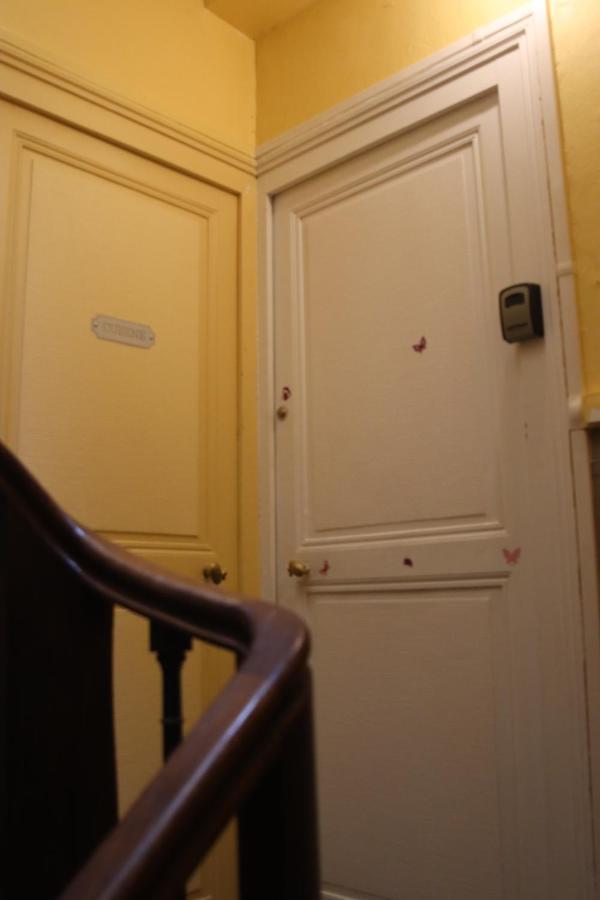 Chambres Poitiers Centre Ville - Salle de Bain, Réfrigérateur, TV et machine à café privatifs - Cuisine commune - Terrasse - Hôtel de ville à 200m Esterno foto